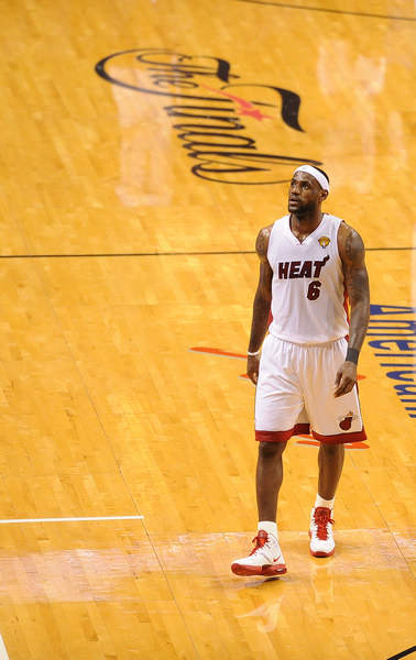 这一胜利不 这一胜利不